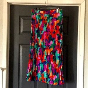 Accordion pleat skirt size s/m
